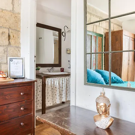 Landlord 71 - Vendégház Bari